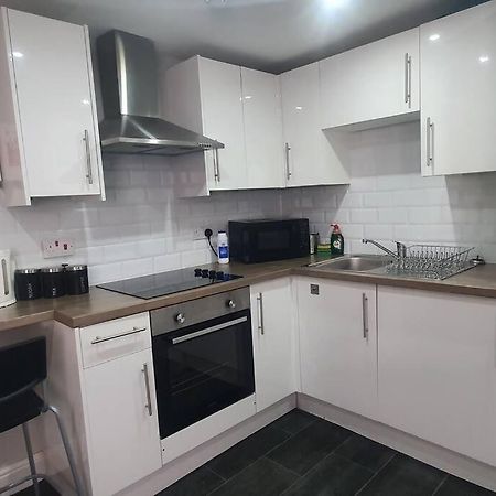 1 Bedroom Flat, Sleeps Up To 5Ppl, City Center Cardiff Eksteriør bilde