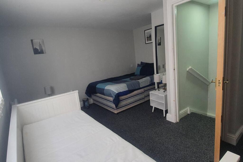 1 Bedroom Flat, Sleeps Up To 5Ppl, City Center Cardiff Eksteriør bilde