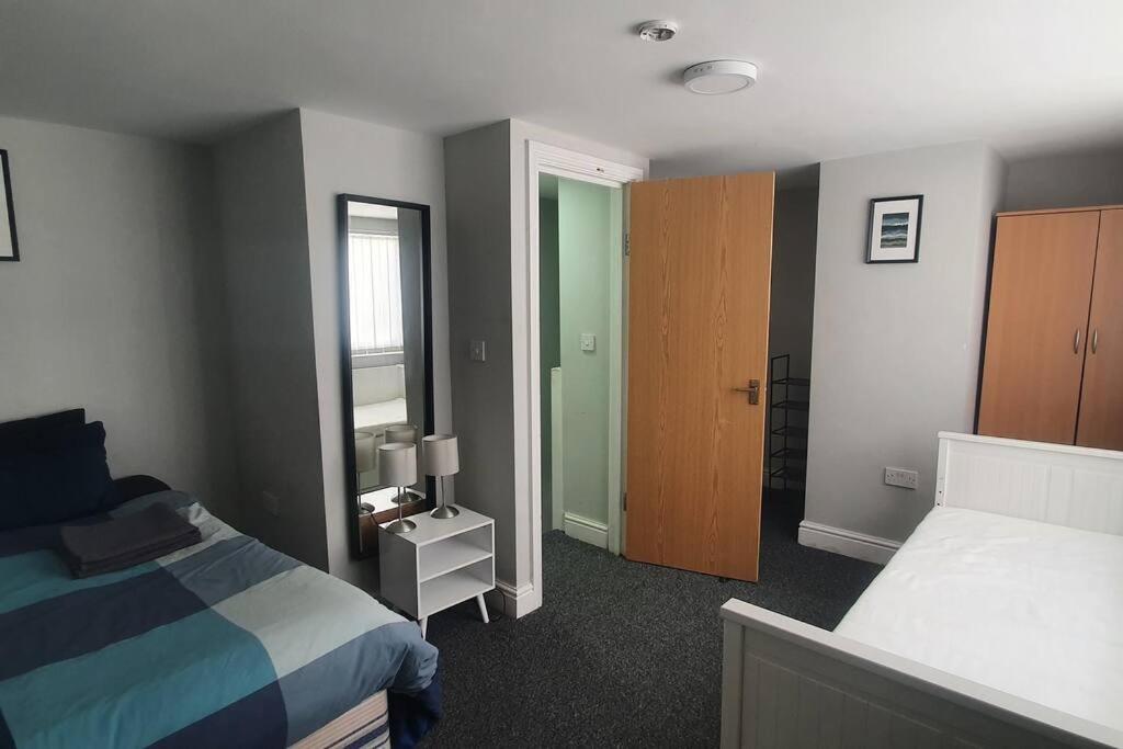 1 Bedroom Flat, Sleeps Up To 5Ppl, City Center Cardiff Eksteriør bilde